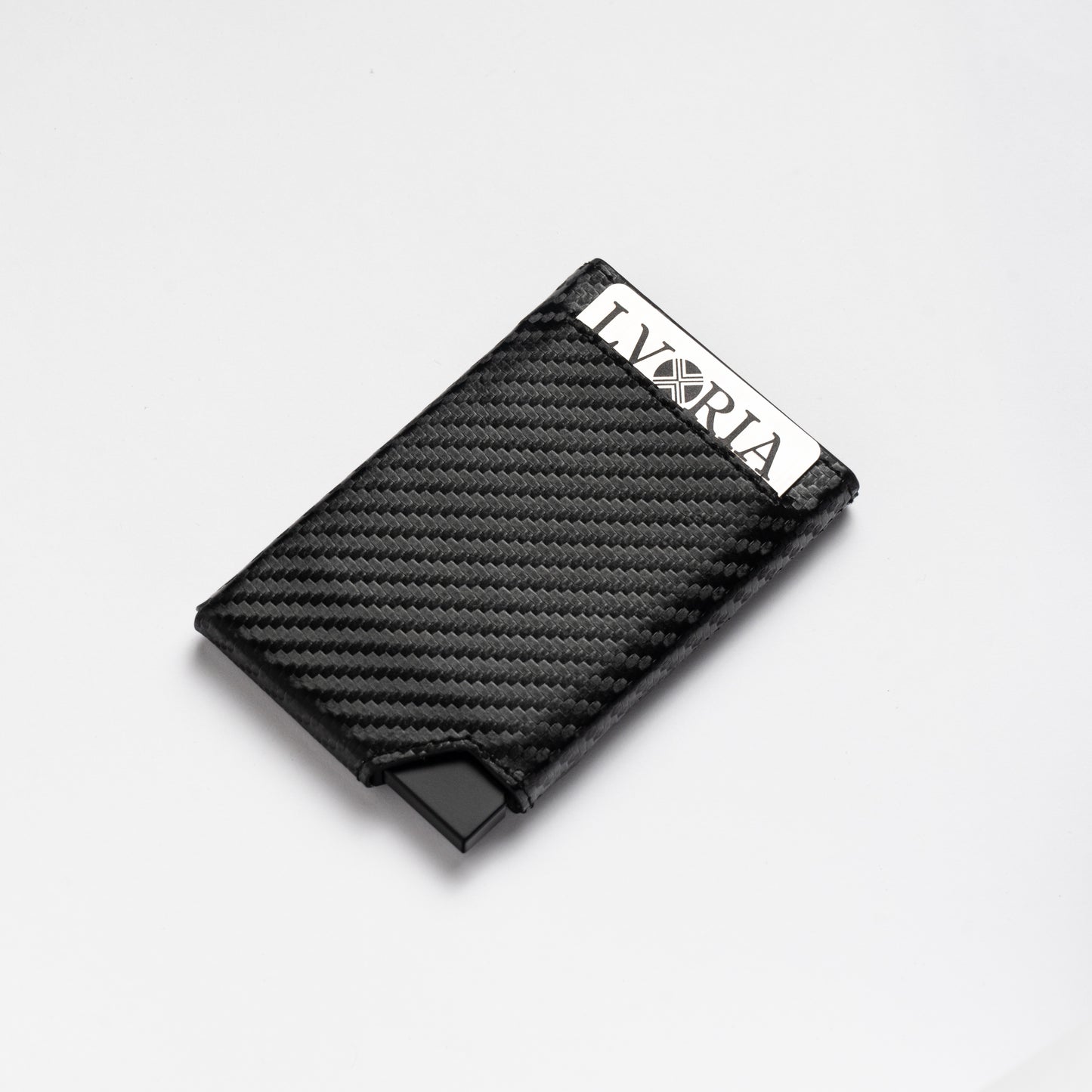 Carbon Fibre – A sleek and resilient masterpiece, inspired by high-performance engineering and the sophistication of modern design.