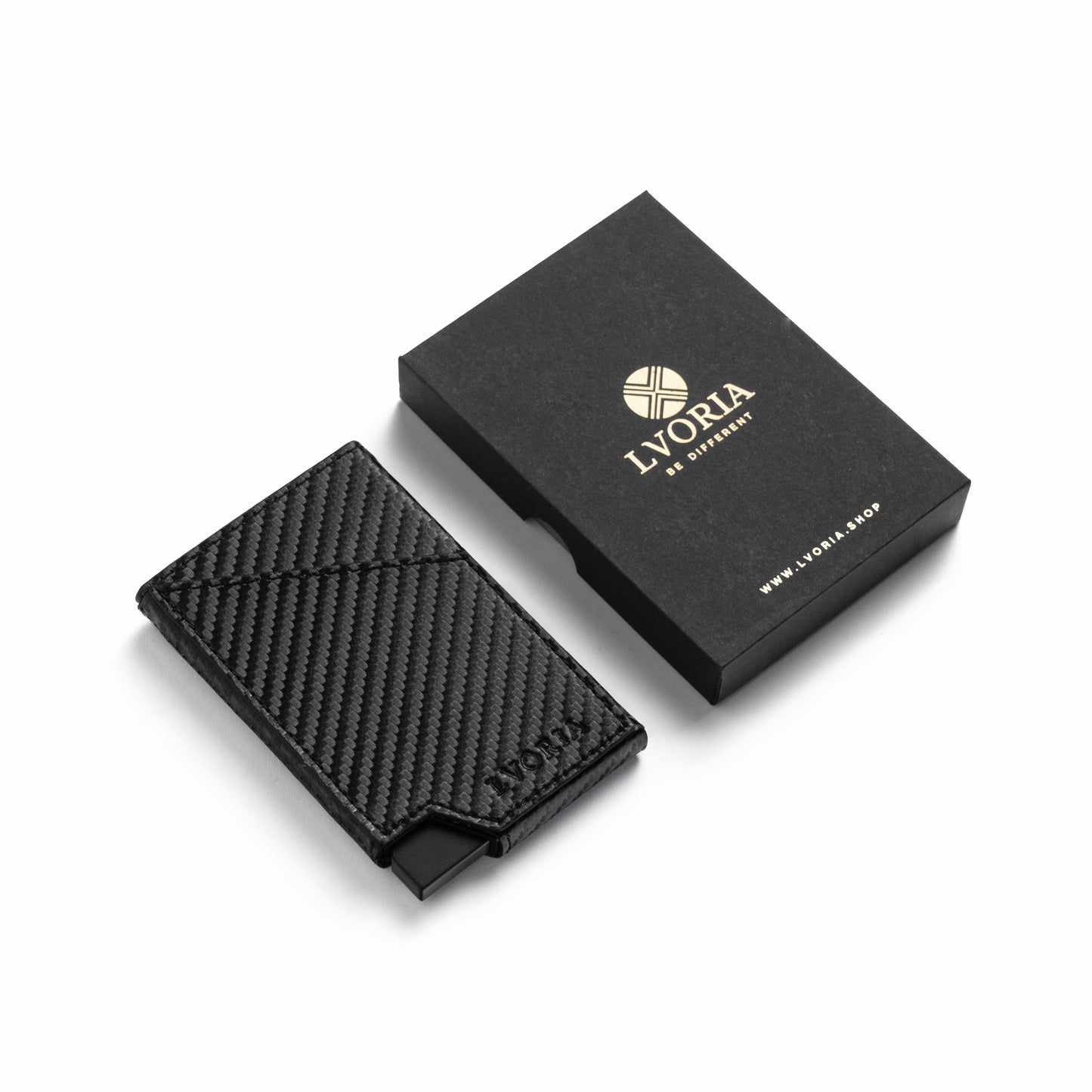 Carbon Fibre – A sleek and resilient masterpiece, inspired by high-performance engineering and the sophistication of modern design.