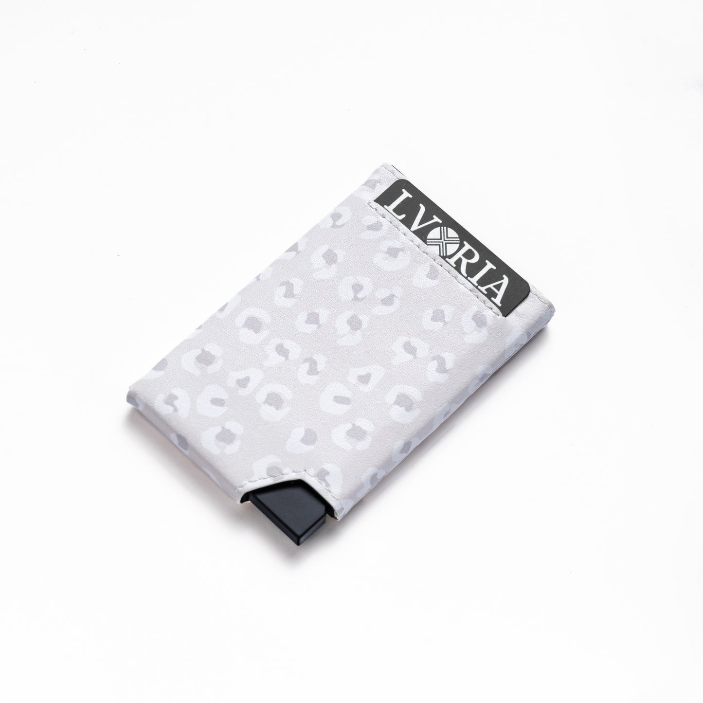 Ivory Bloom – Pure and elegant, inspired by delicate white petals.
